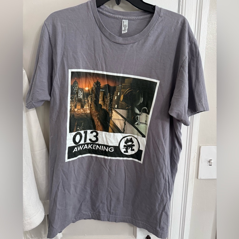 Monstercat 013 awakening heather Gray Tee